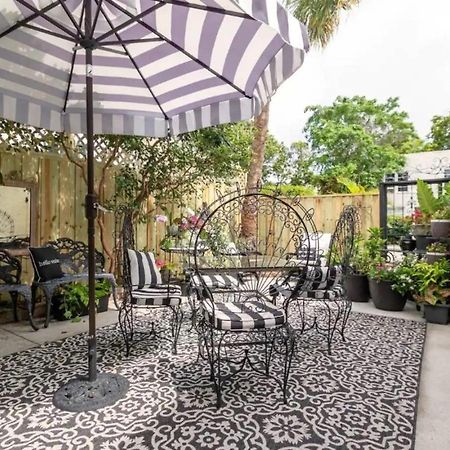 Tropical Designer House In Heart Of Antique Row Wpb Villa West Palm Beach Bagian luar foto