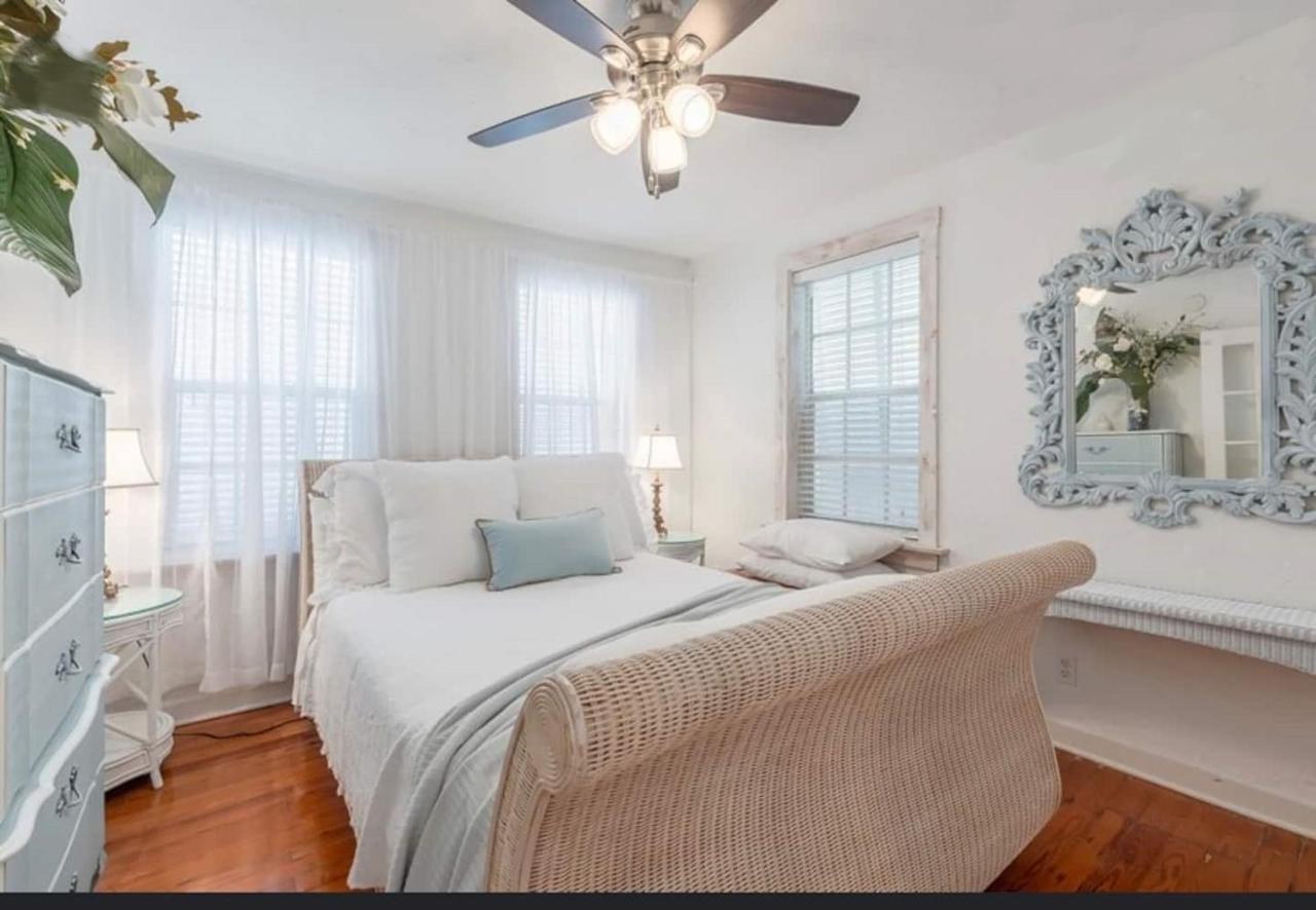 Tropical Designer House In Heart Of Antique Row Wpb Villa West Palm Beach Bagian luar foto