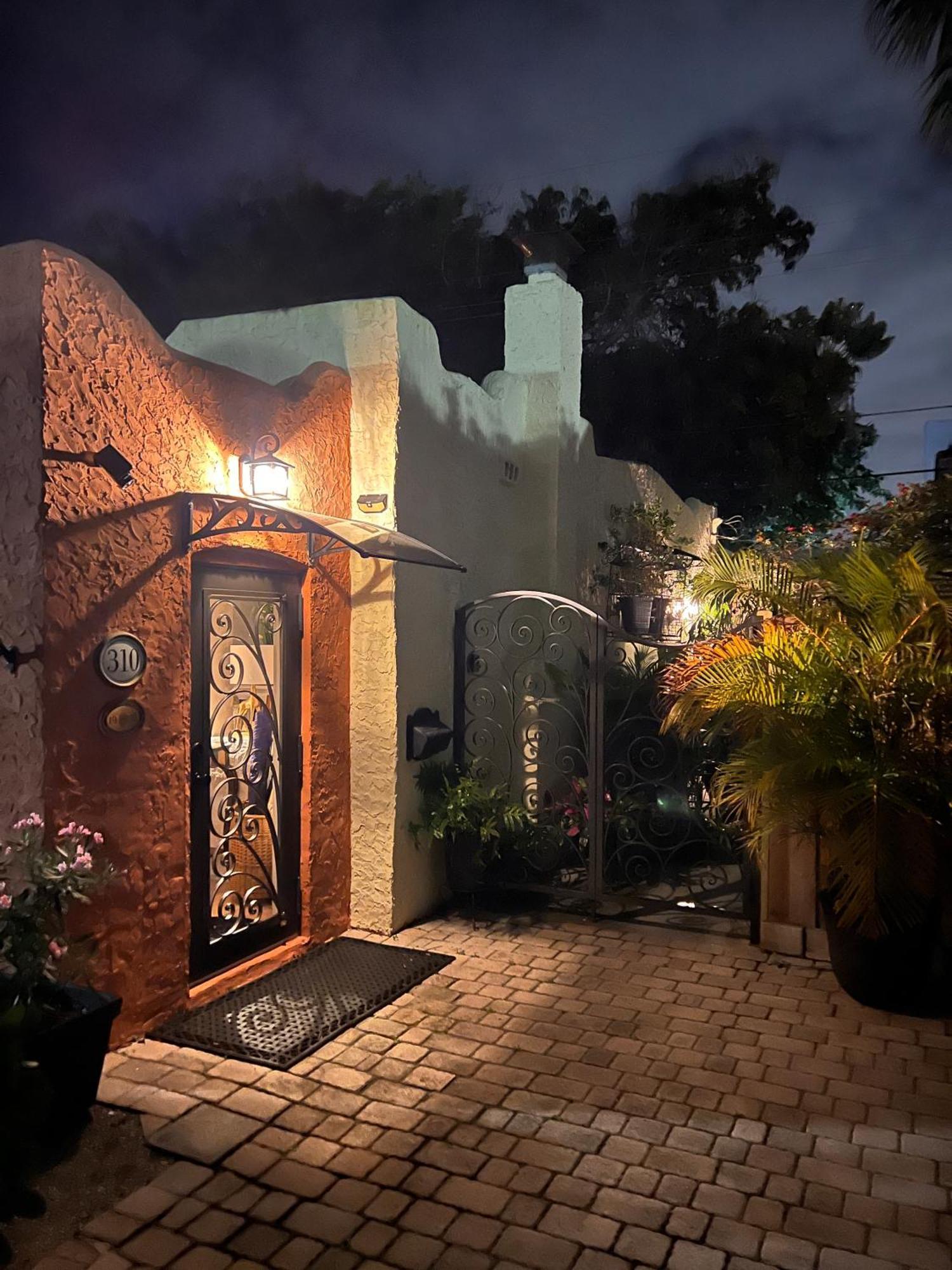 Tropical Designer House In Heart Of Antique Row Wpb Villa West Palm Beach Bagian luar foto